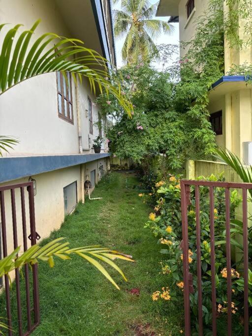 Serenity Apartment Thiruvananthapuram Екстериор снимка